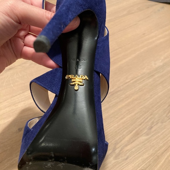 Gorgeous Suede Prada Heels - Picture 9 of 14